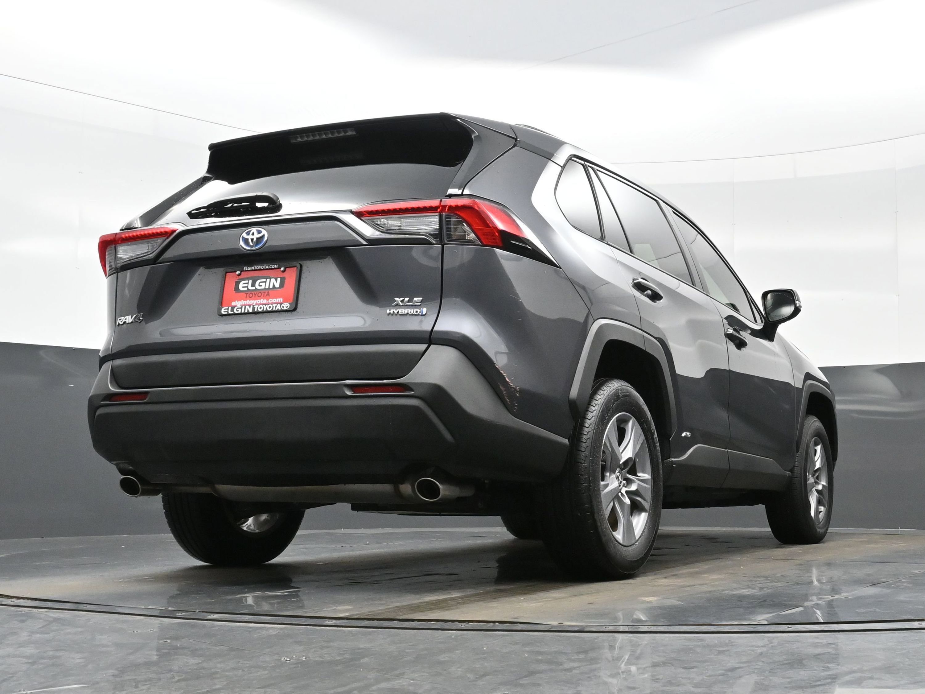 Used 2022 Toyota RAV4 XLE image 30