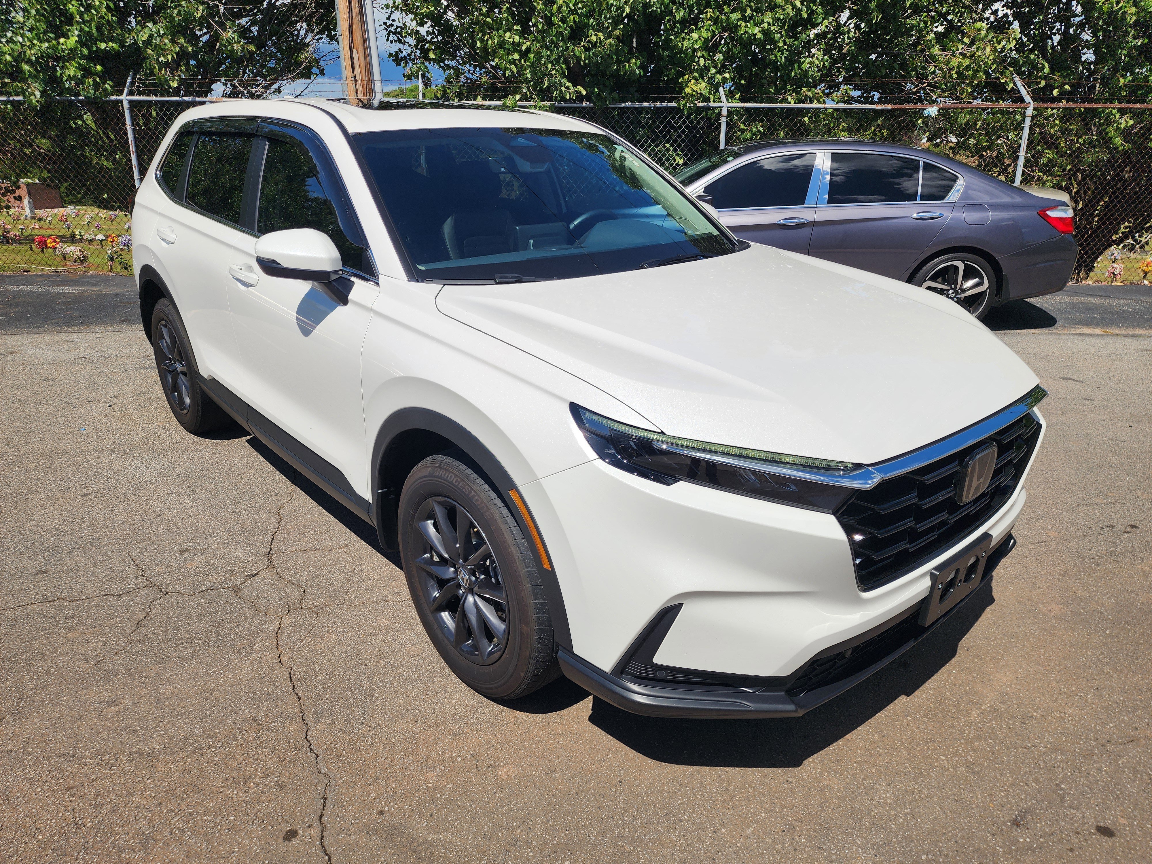 Used 2026 Honda CR-V EX-L image 2