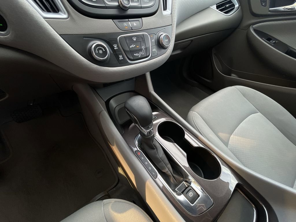Used 2024 Chevrolet Malibu LS FWD image 15