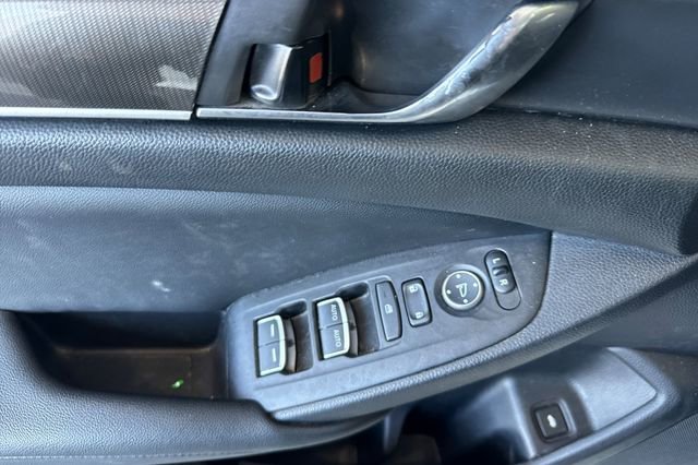 Used 2022 Honda Accord Sport image 11
