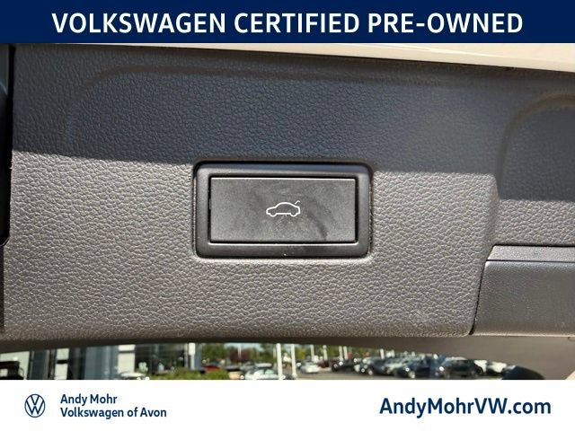 Used 2023 Volkswagen Atlas SEL R-Line AWD/4WD image 11