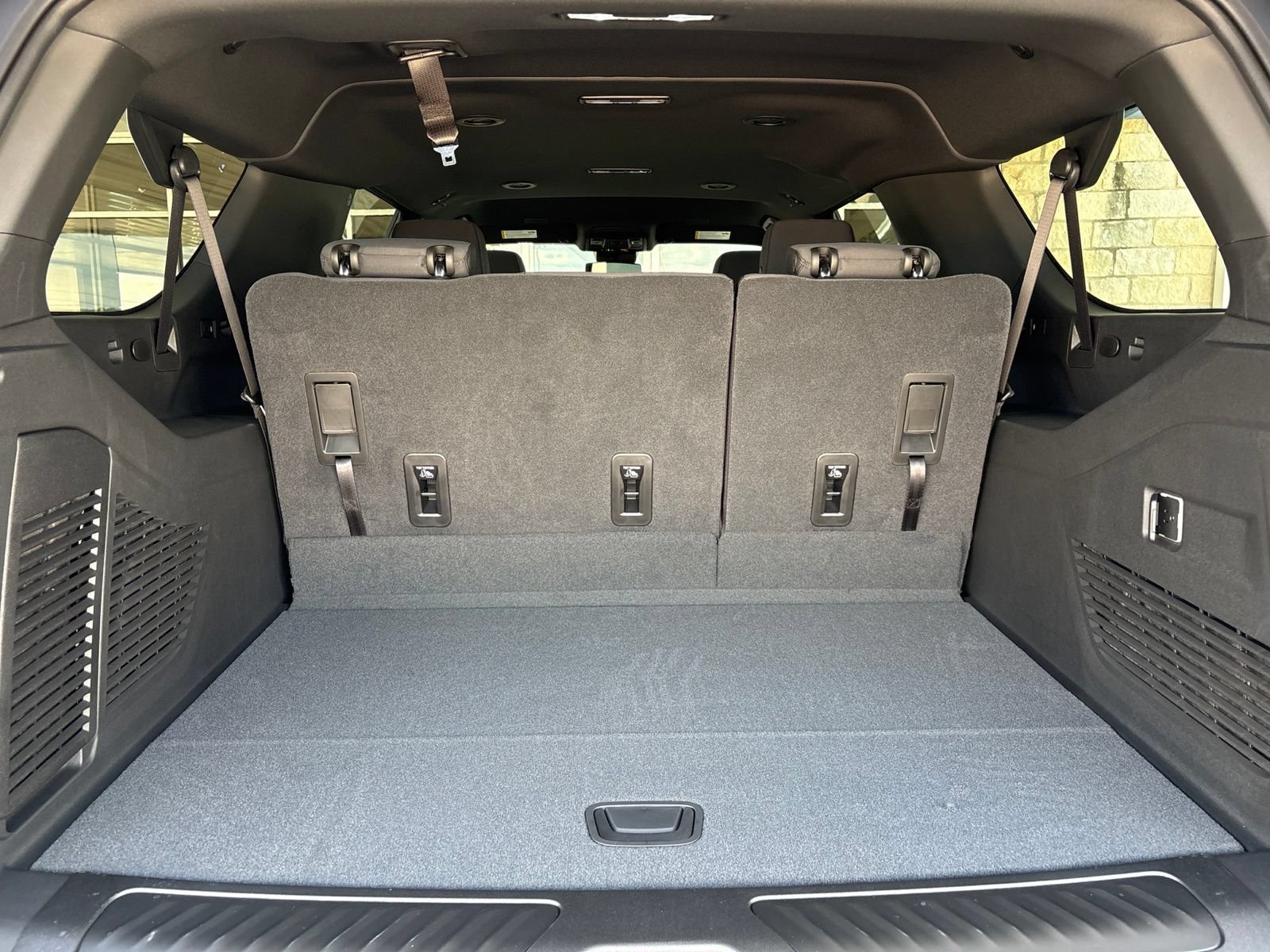 New 2026 Chevrolet Suburban LS RWD image 15
