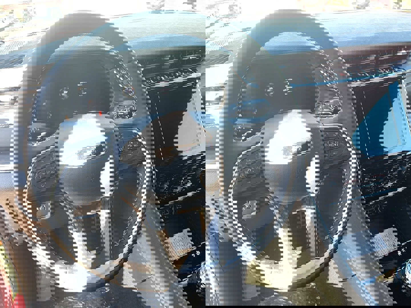 New 2025 Jeep Grand Cherokee L Altitude image 13