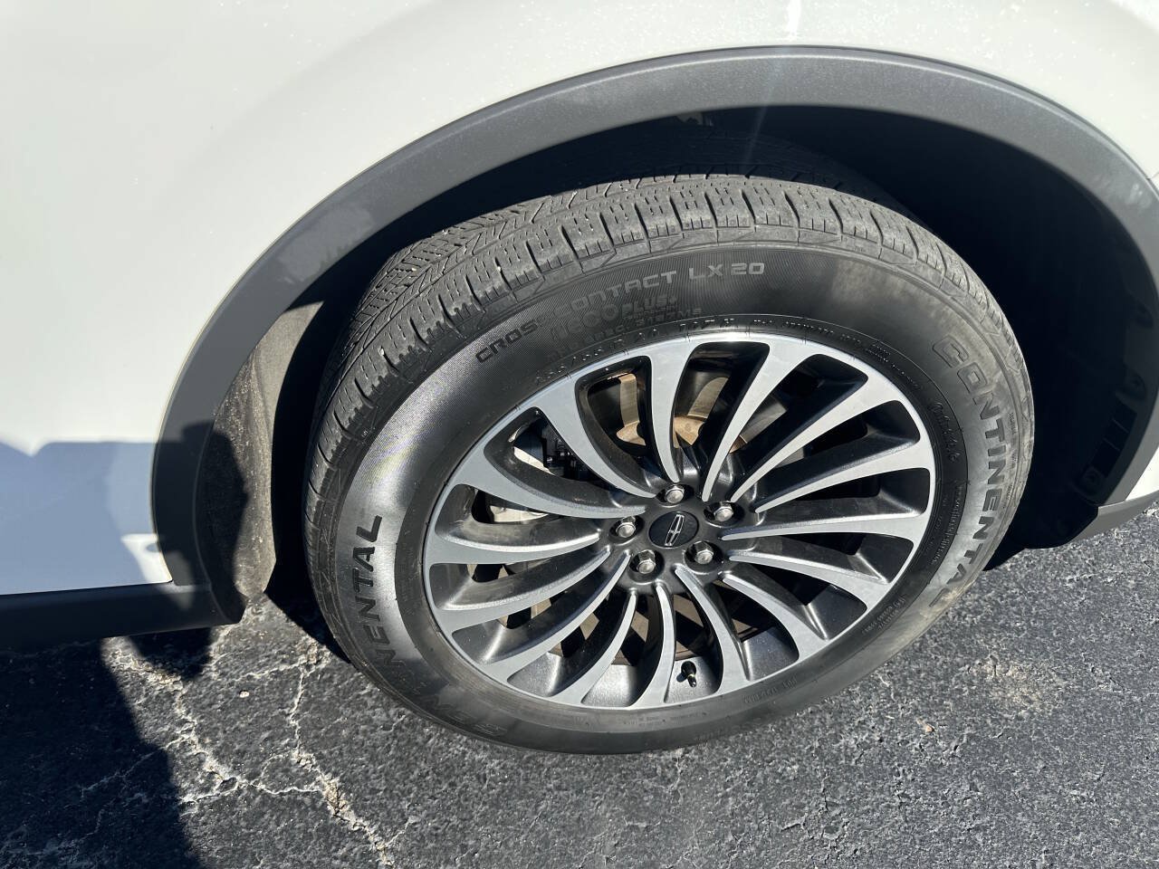 Used 2021 Lincoln Aviator Reserve w/ Equipment Group 201A AWD/4WD image 10