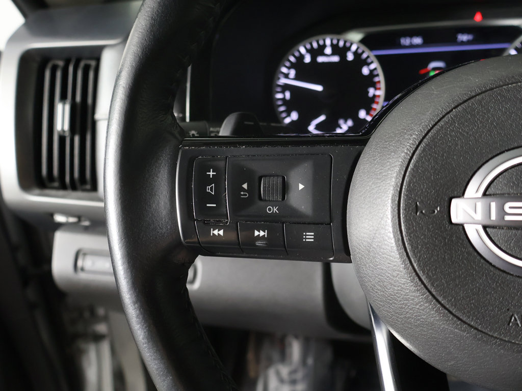 Used 2023 Nissan Pathfinder SL AWD/4WD image 43