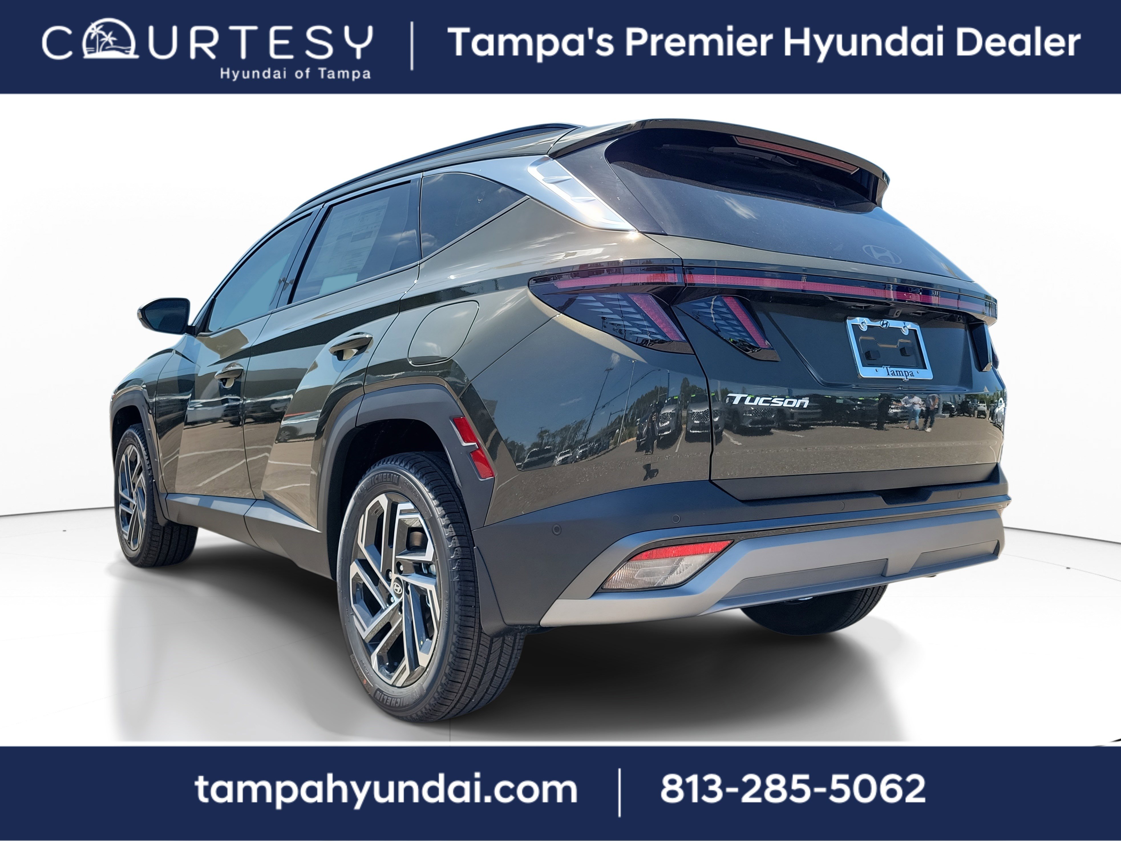 New 2025 Hyundai Tucson Limited image 4