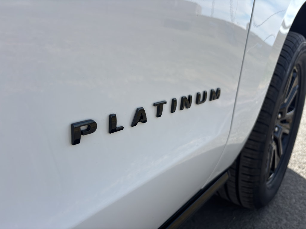 Used 2025 Ford Expedition Max Platinum AWD/4WD image 12