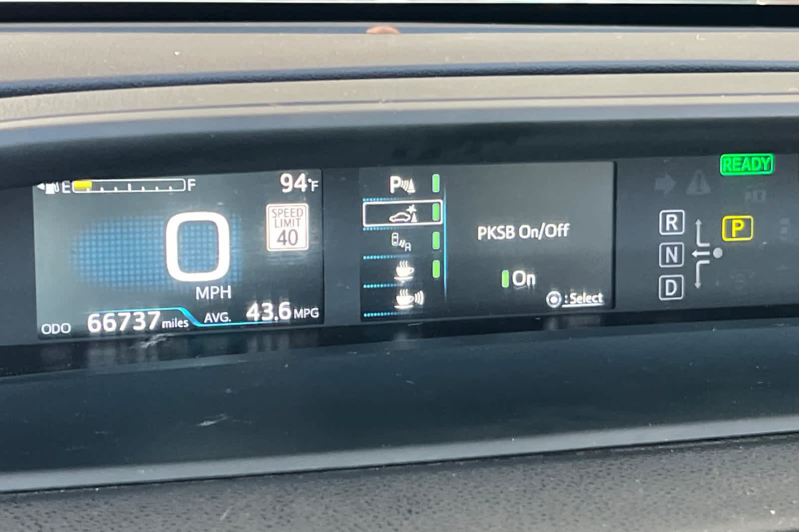 Used 2021 Toyota Prius LE FWD image 27