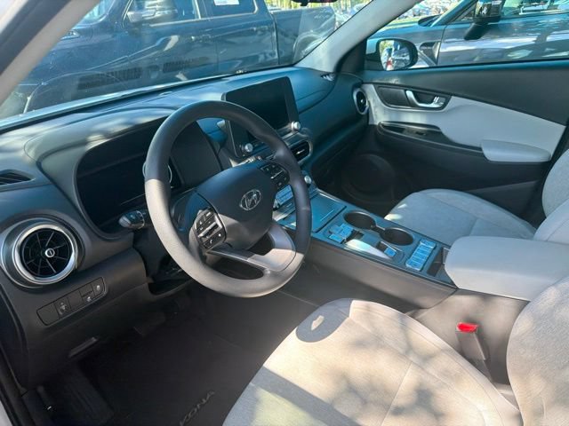 Used 2023 Hyundai Kona SE FWD image 9