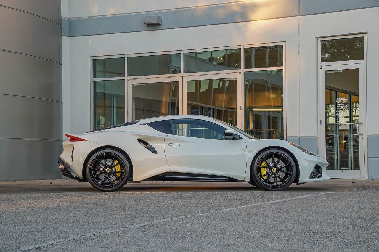 Used 2024 Lotus Emira First Edition image 9