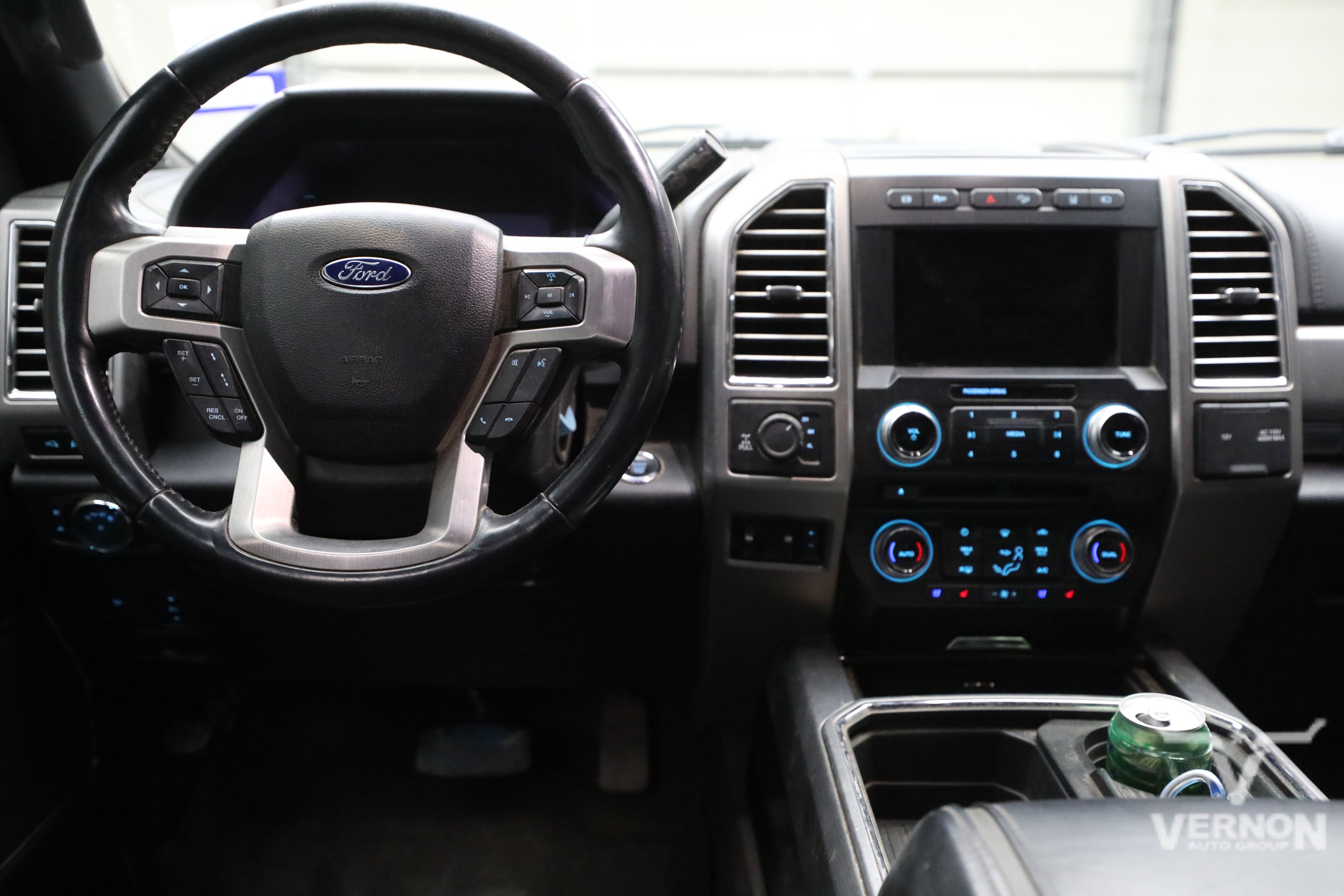 Used 2017 Ford F250 Platinum w/ Platinum Ultimate Package AWD/4WD image 8