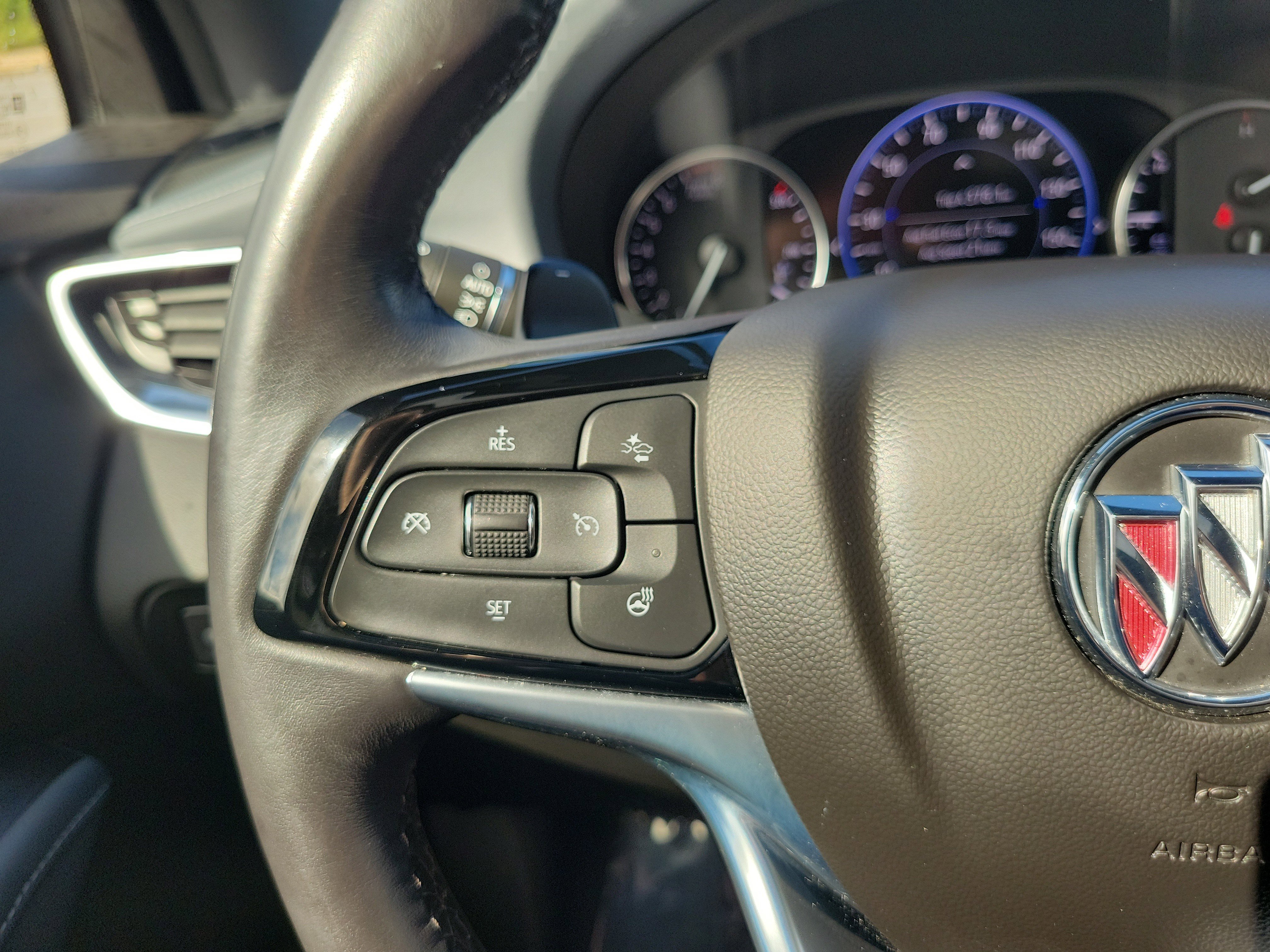 Used 2023 Buick Enclave Premium w/ Experience Buick Package image 19