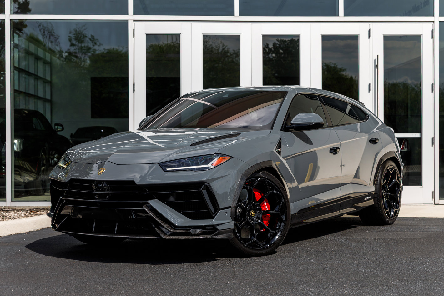 Used 2023 Lamborghini Urus Performante image 1
