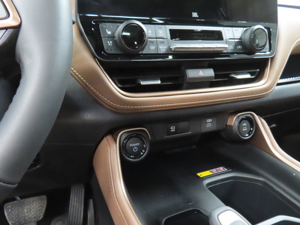 Used 2025 Toyota Grand Highlander AWD Hybrid image 60