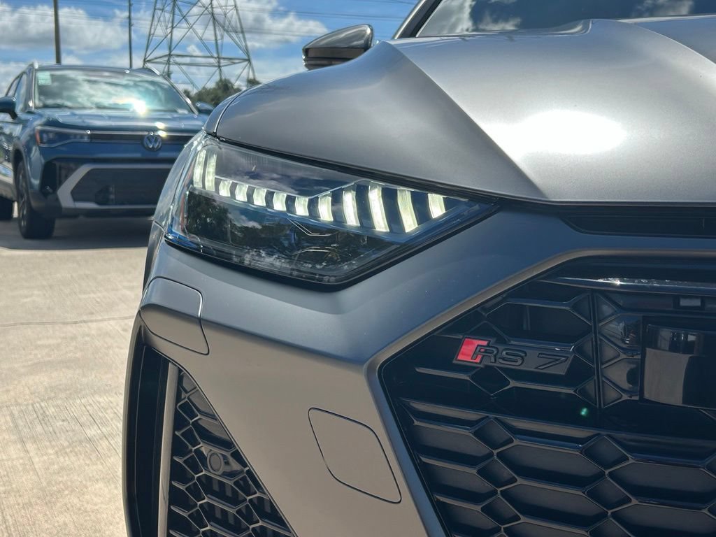 Used 2023 Audi RS 7 Sportback AWD/4WD image 35