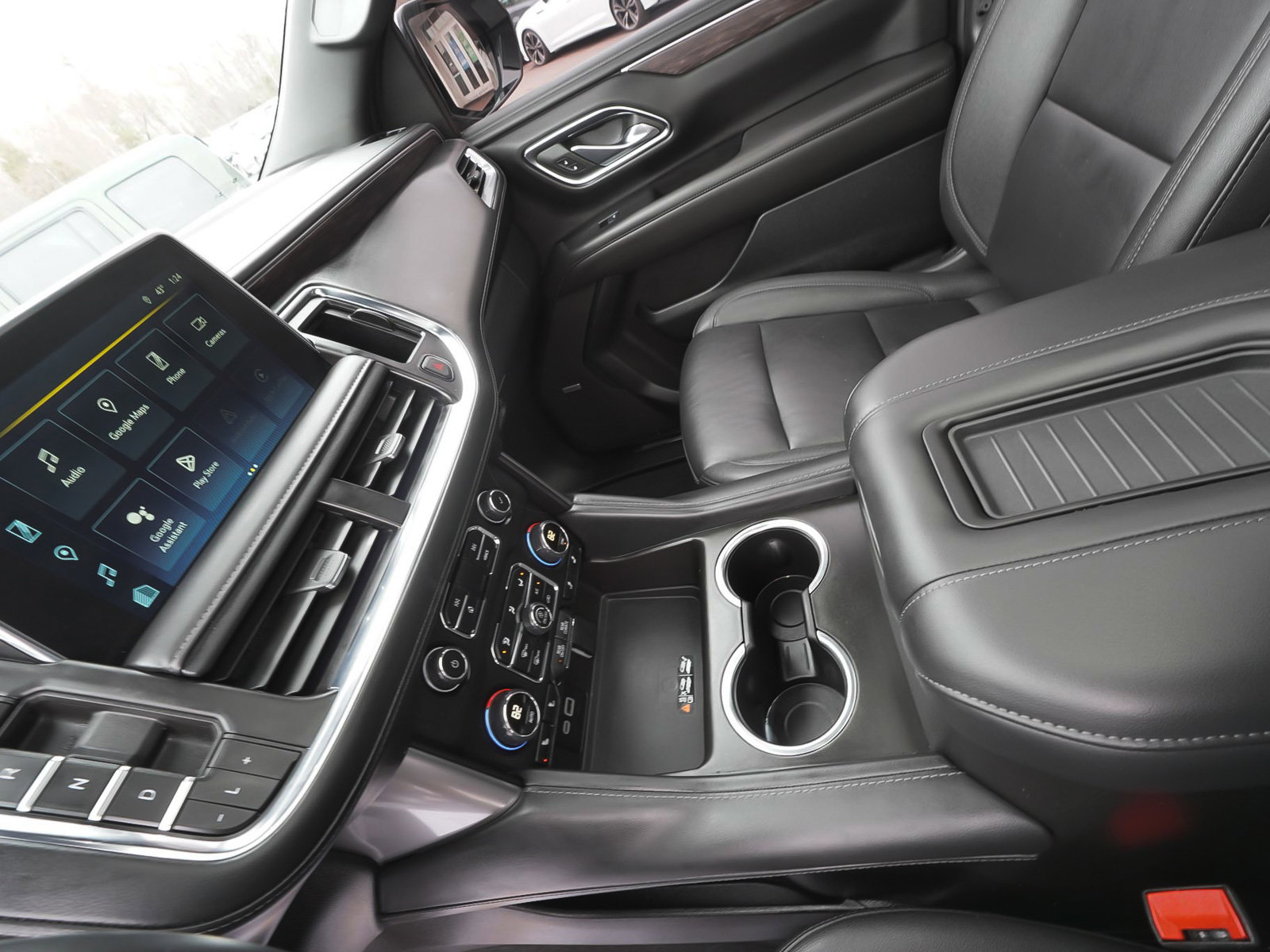 Used 2024 Chevrolet Tahoe LT w/ LT Signature Plus Package image 31