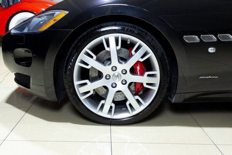 Used 2015 Maserati GranTurismo Convertible RWD image 10