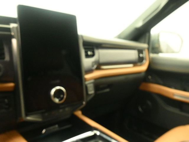 Certified 2022 Ford Expedition Max Platinum image 14