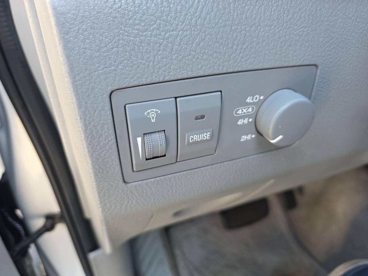 Used 2005 Kia Sorento EX AWD/4WD image 15