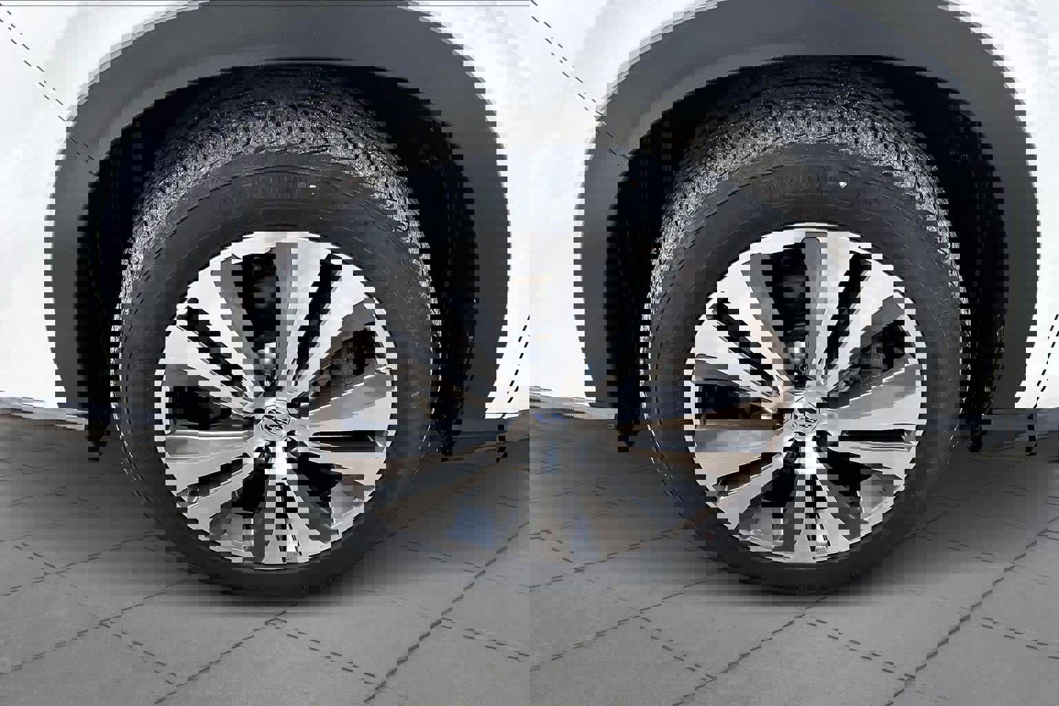 Used 2019 Subaru Ascent Limited image 11