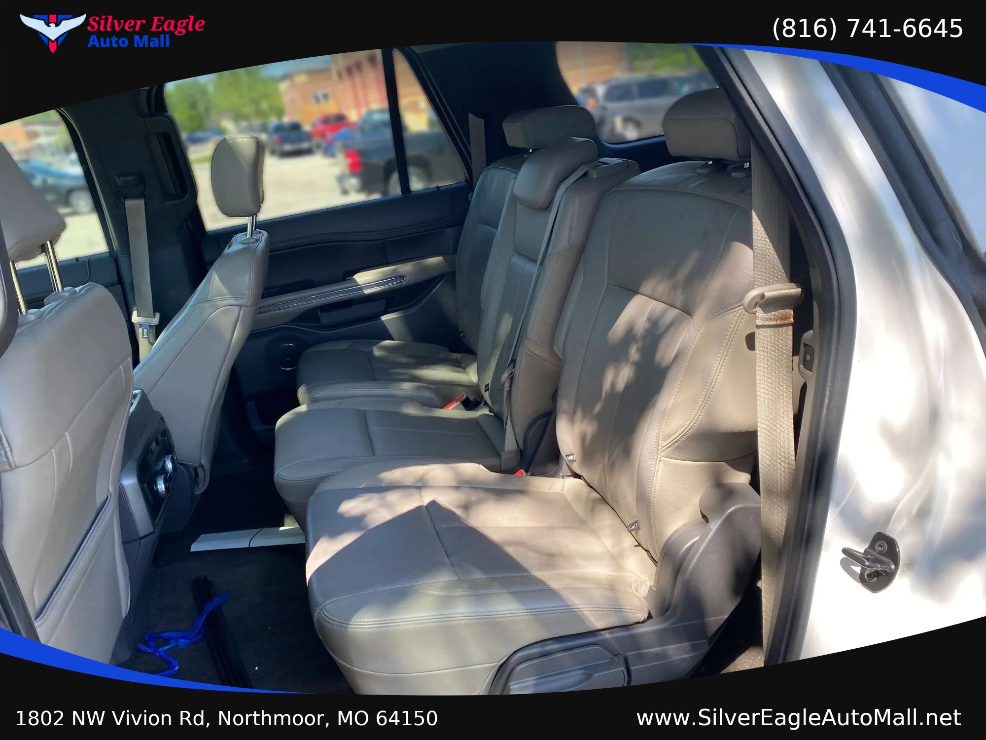 Used 2018 Ford Expedition Max XLT w/ Equipment Group 202A AWD/4WD image 5