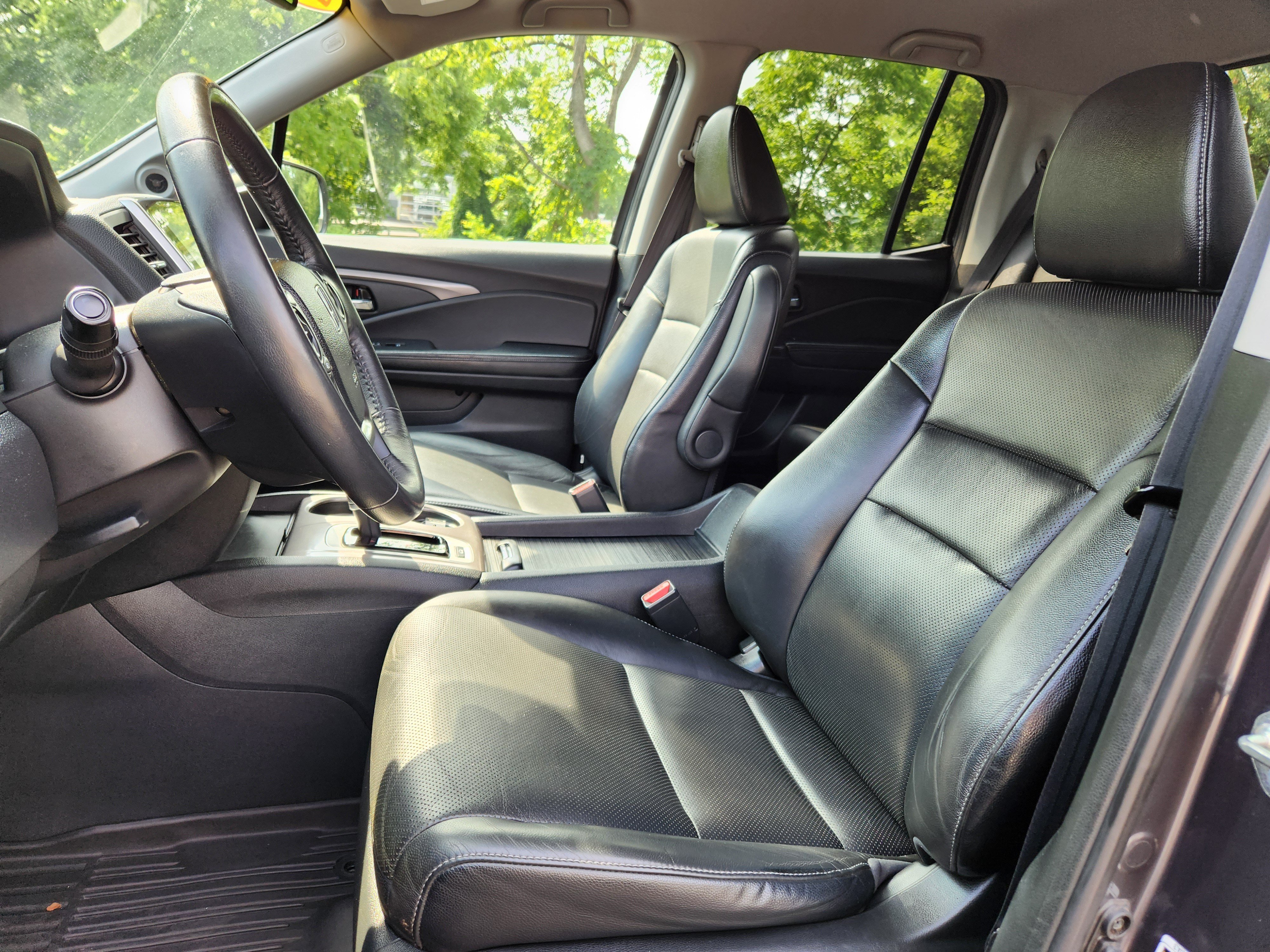 Used 2017 Honda Ridgeline RTL-T image 10
