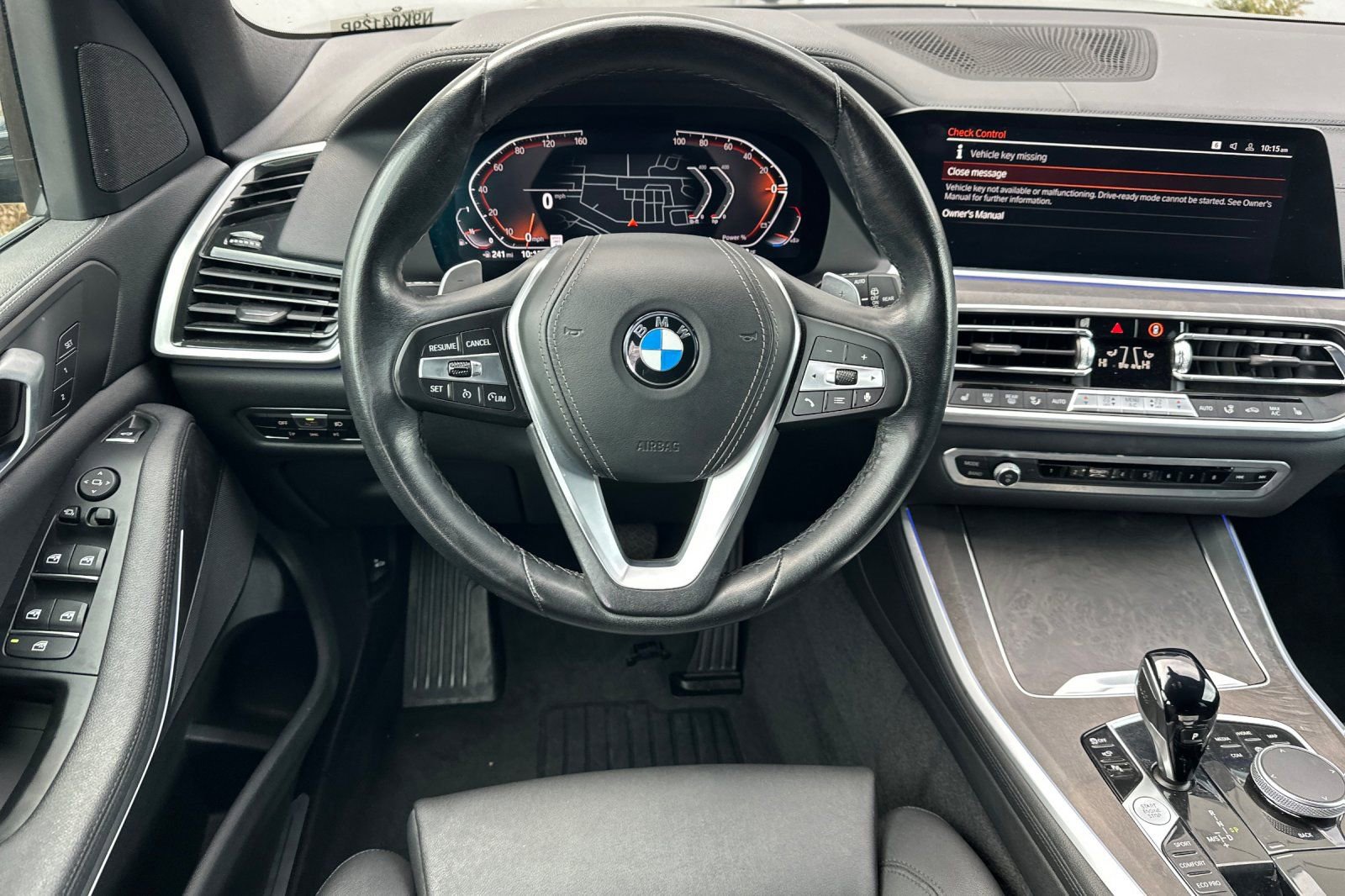 Used 2022 BMW X5 xDrive40i w/ Parking Assistance Package AWD/4WD image 16