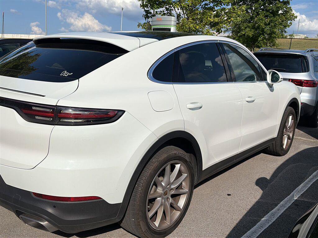 Used 2020 Porsche Cayenne AWD/4WD image 6