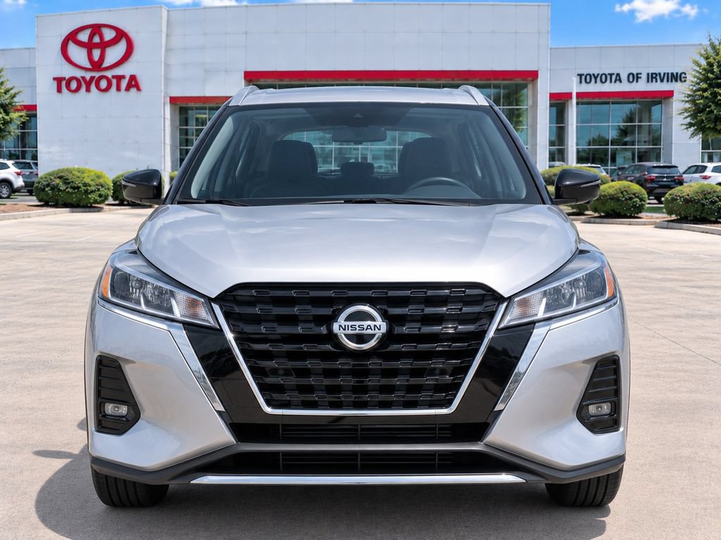 Used 2019 Nissan Kicks SR FWD image 14