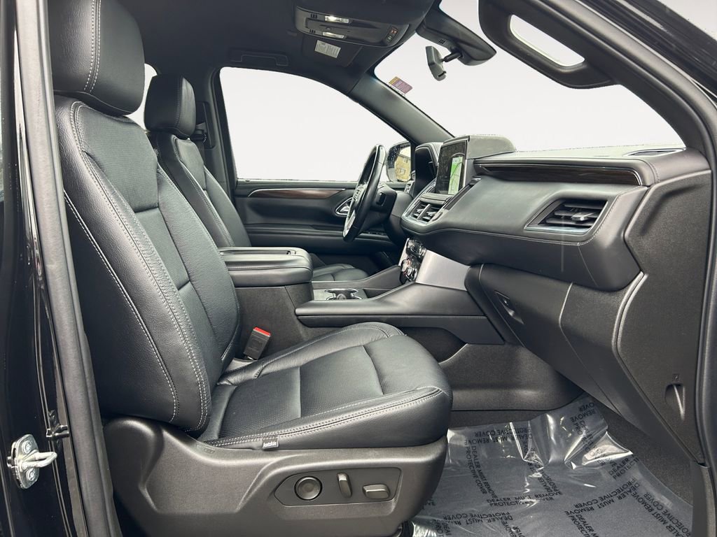 Used 2022 GMC Yukon XL SLE image 10