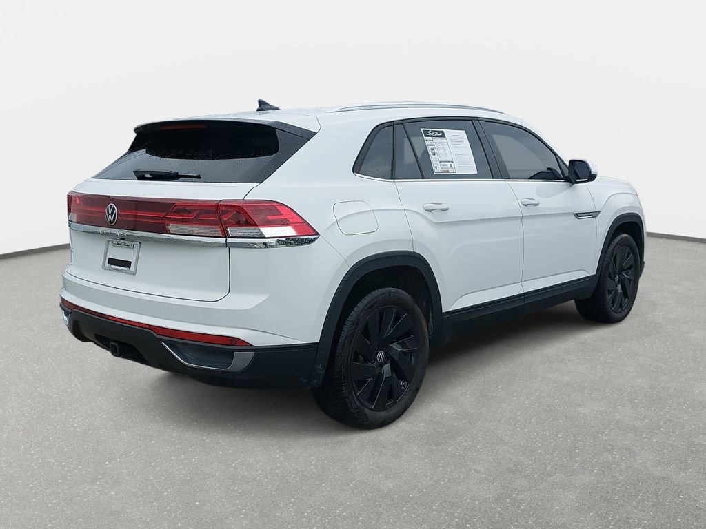 Used 2025 Volkswagen Atlas Cross Sport SE image 5