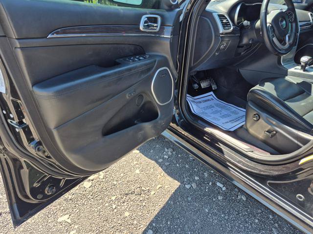 Used 2015 Jeep Grand Cherokee High Altitude AWD/4WD image 9