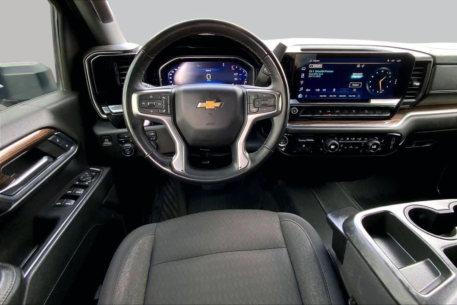 Used 2024 Chevrolet Silverado 2500 LT w/ Texas Edition AWD/4WD image 6