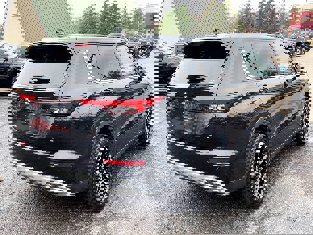 Used 2023 Mitsubishi Outlander SE image 6