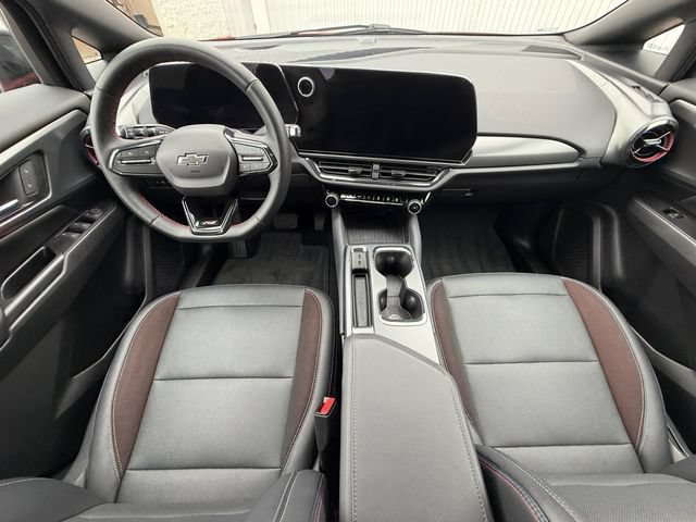 Used 2024 Chevrolet Equinox EV RS FWD image 21
