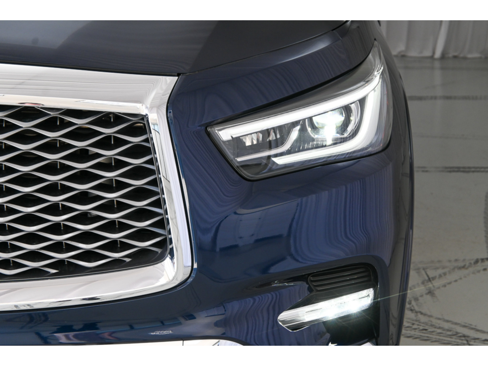 Used 2022 INFINITI QX80 Luxe w/ Cargo Package AWD/4WD image 26