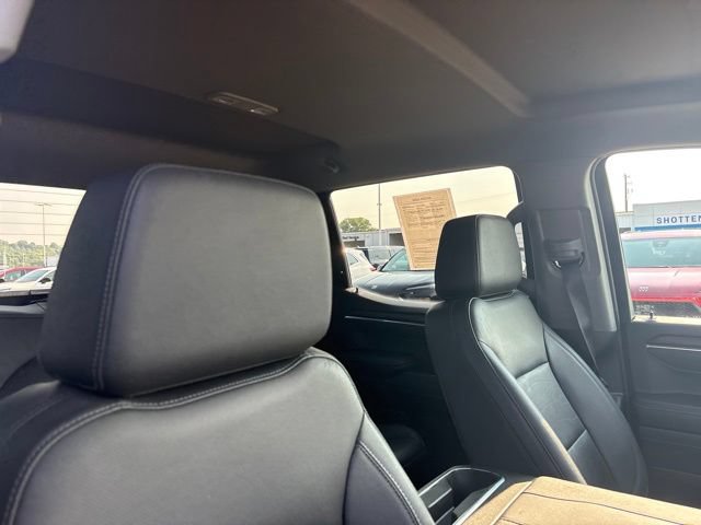 Used 2023 GMC Sierra 1500 SLT w/ SLT Convenience Package AWD/4WD image 46