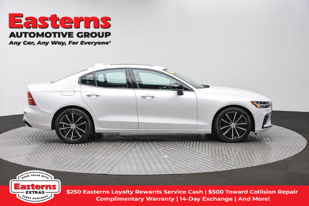 Used 2023 Volvo S60 T8 Plus AWD/4WD image 5