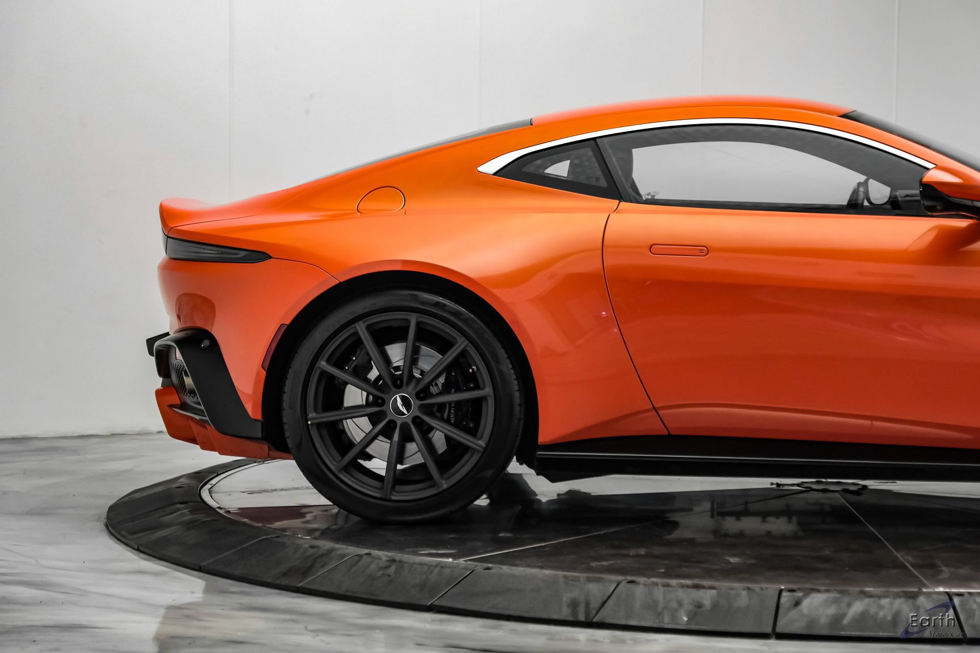 Used 2020 Aston Martin V8 Vantage Coupe RWD image 26