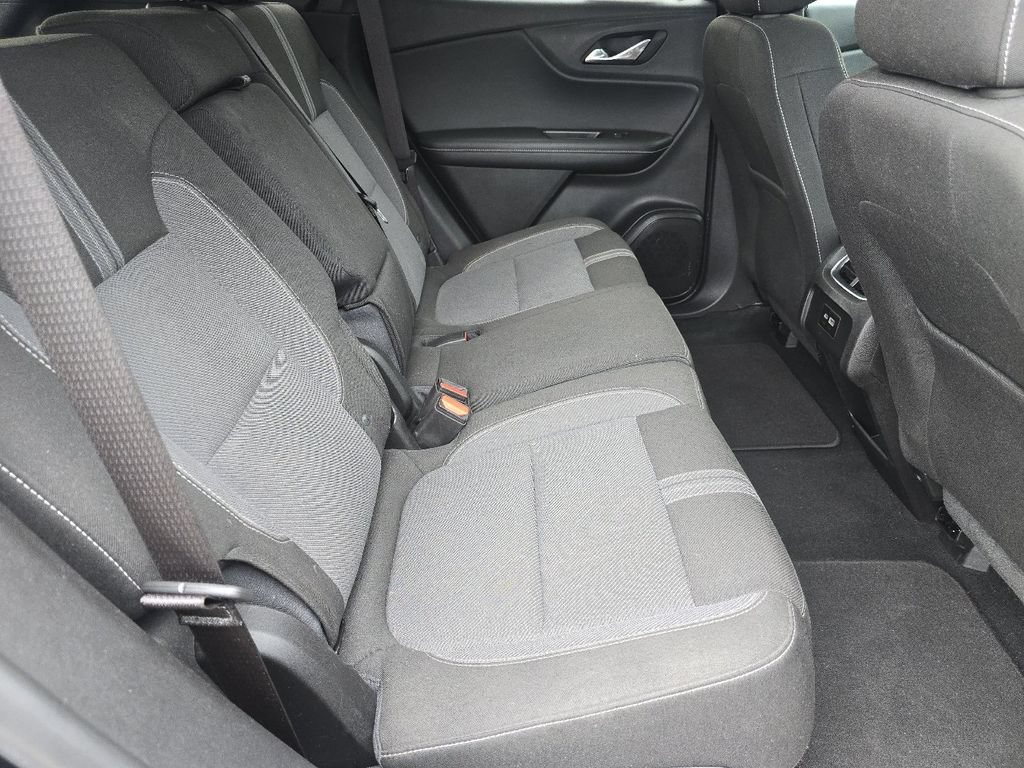 Used 2025 Chevrolet Blazer LT AWD/4WD image 17
