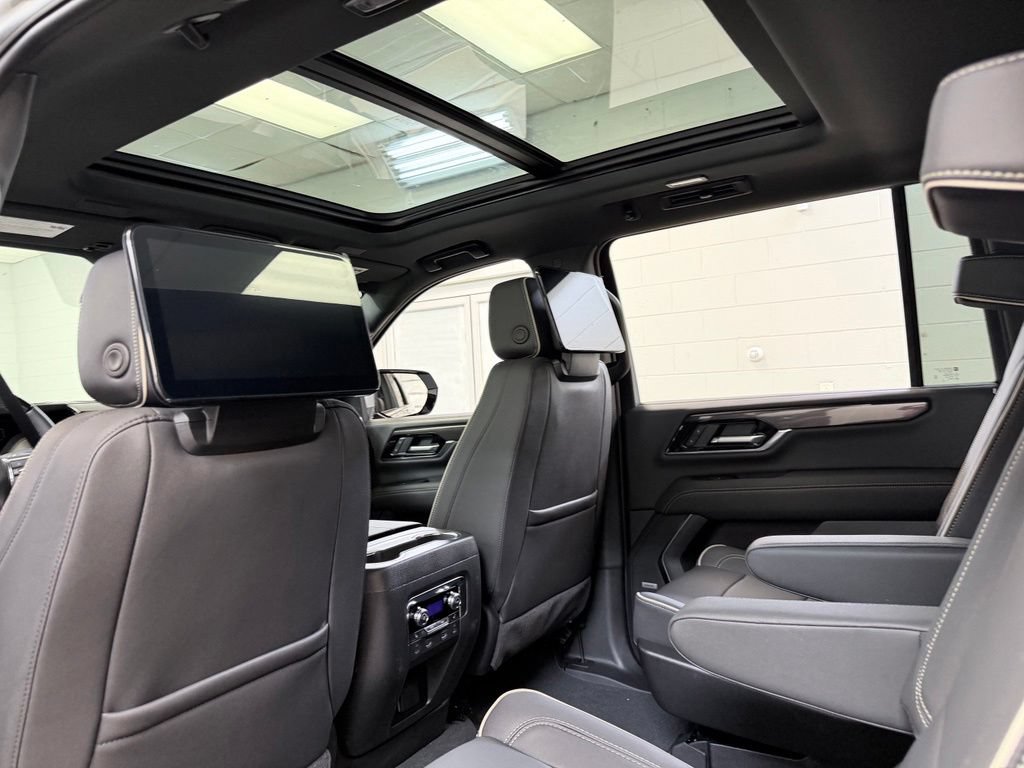 New 2026 GMC Yukon XL Elevation w/ Elevation Premium Package AWD/4WD image 23