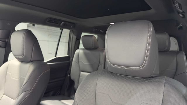 Used 2024 Lexus GX 550 w/ Cold Area Package AWD/4WD image 26