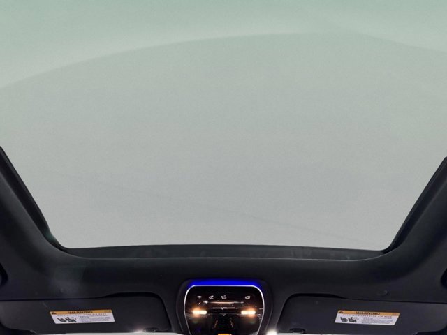 Certified 2025 Mercedes-Benz GLC 300 4MATIC image 11