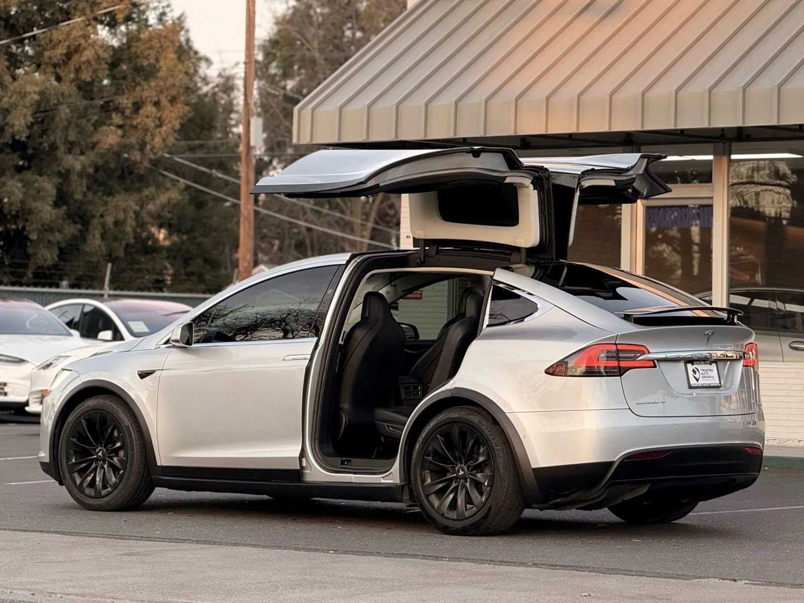 Used 2018 Tesla Model X 75D image 7