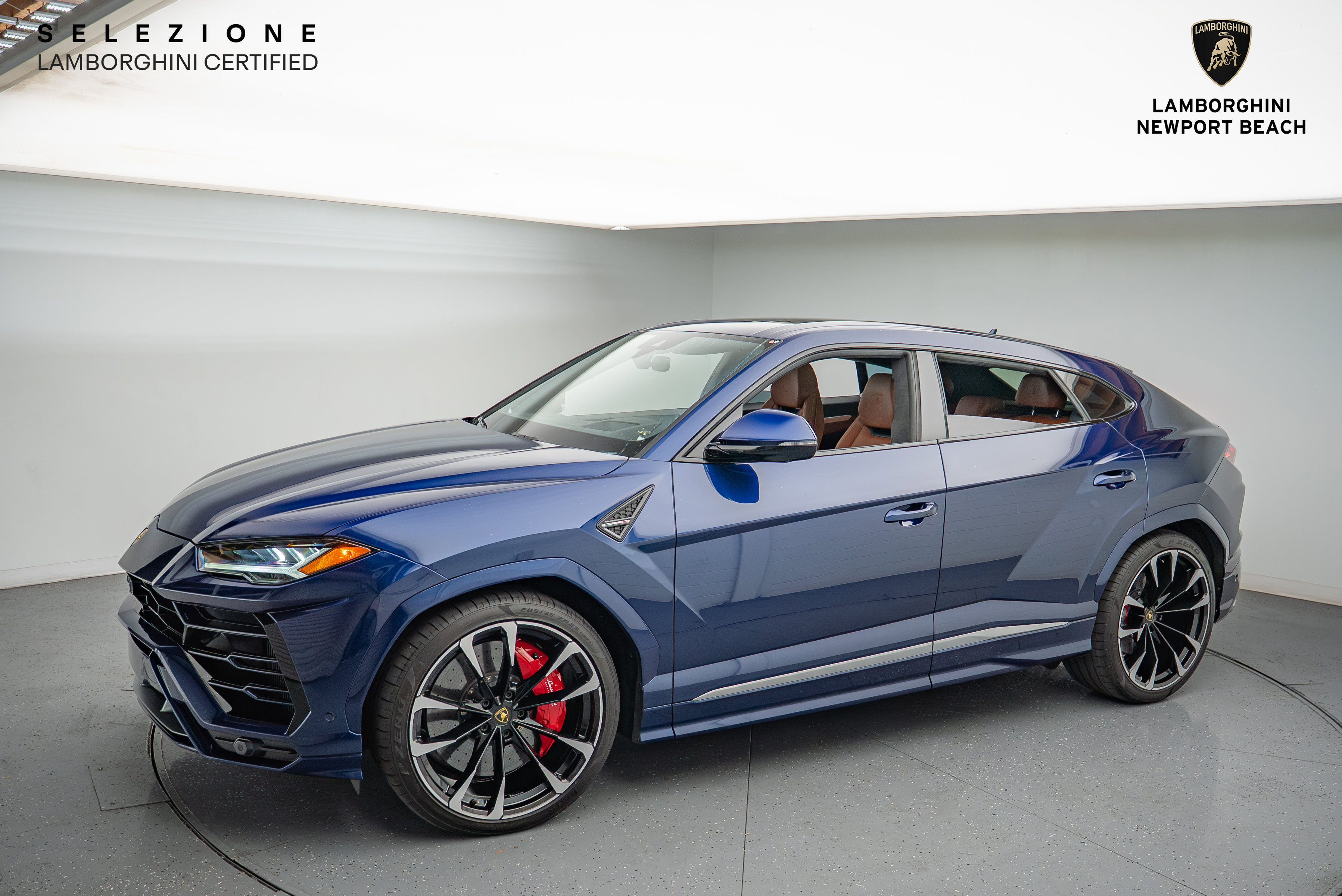 Used 2021 Lamborghini Urus image 10