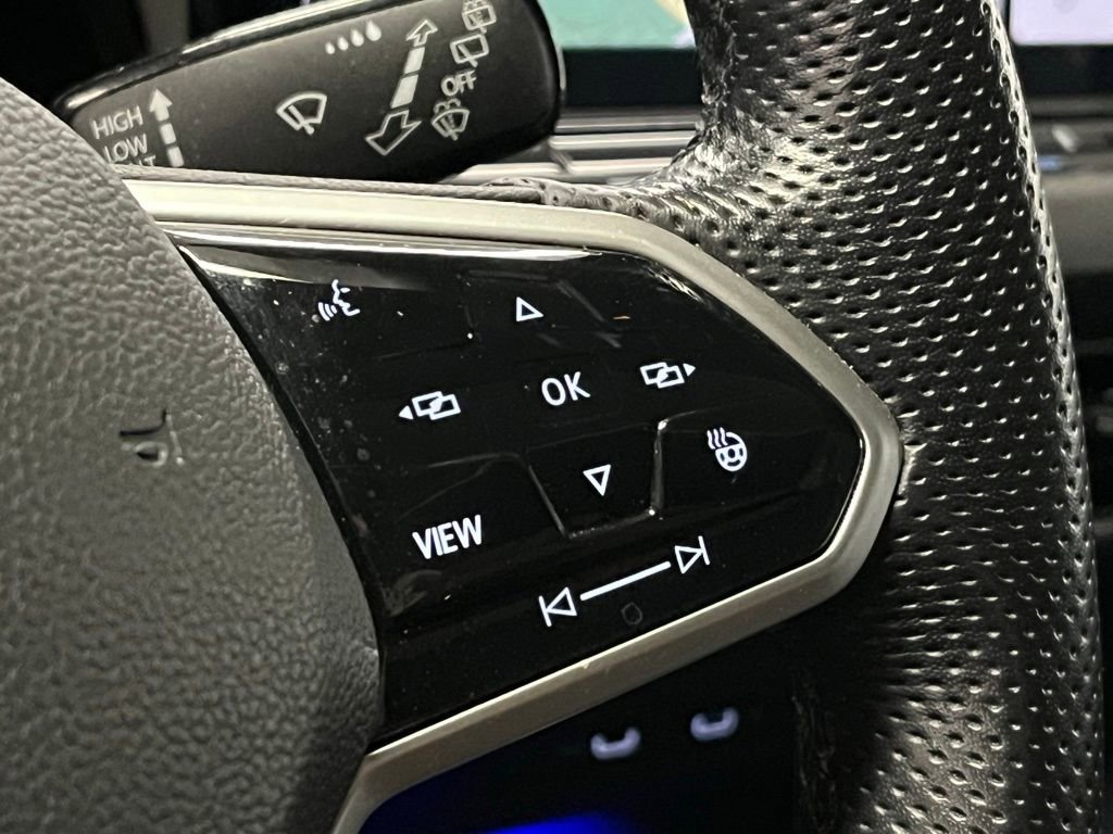 Used 2022 Volkswagen GTI SE image 26