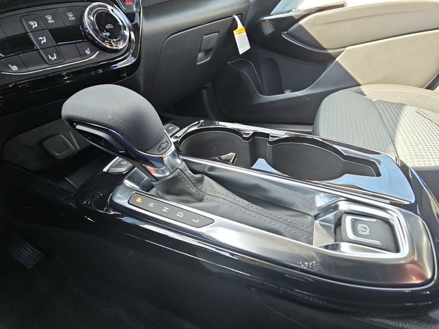 New 2026 Chevrolet Trax LT w/ Midnight Edition FWD image 16