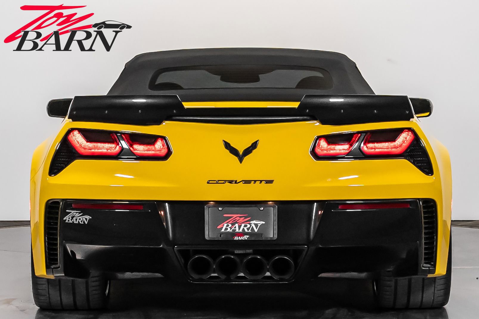 Used 2015 Chevrolet Corvette Z06 w/ 2LZ Preferred Equipment Group image 12