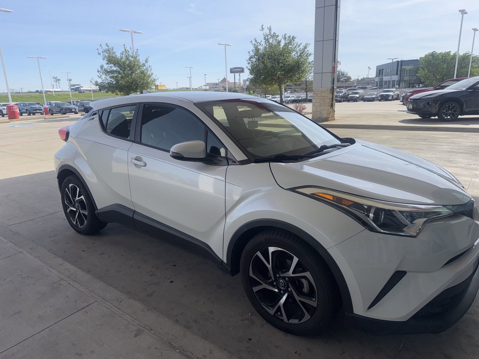 Used 2018 Toyota C-HR XLE image 22