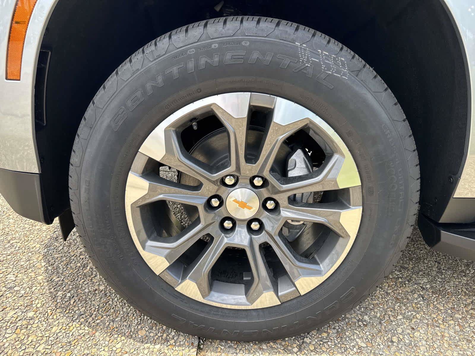 New 2026 Chevrolet Tahoe LS AWD/4WD image 3